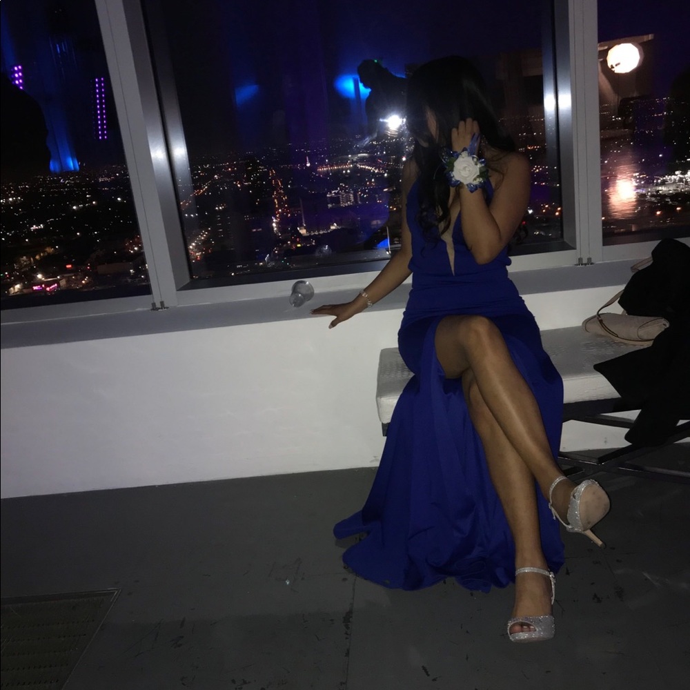 Long royal blue prom dress